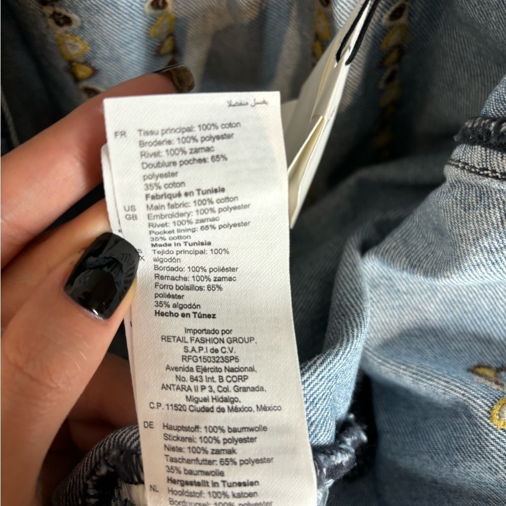 Brand new with tag AUTHENTIC women denim Sandro embroidered Jacket 40! - Picture 14 of 17